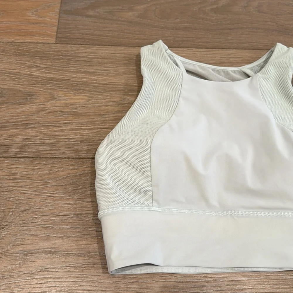LULULEMON Island Mist Green Set Challenger Active High Neck‎ Training Bra Size 8